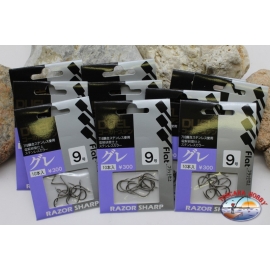 Duel size 9 Fishing hooks with palet10 sachets of 10 pieces K. 548